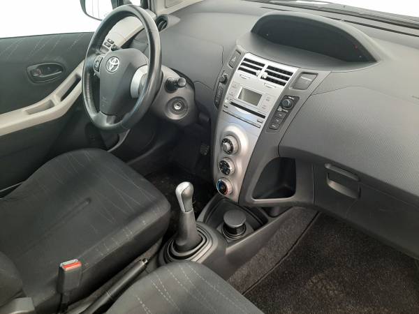 Toyota Yaris 1.3 VVT-i TROTINA Auto - autobazar