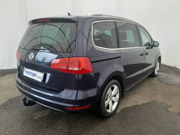 Volkswagen Sharan 2.0 TDi Highline TROTINA Auto - autobazar