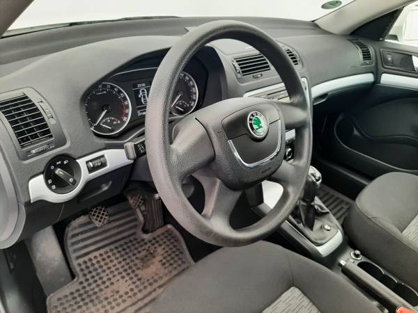Škoda Octavia 2.0 TDi Ambiente TROTINA Auto - autobazar