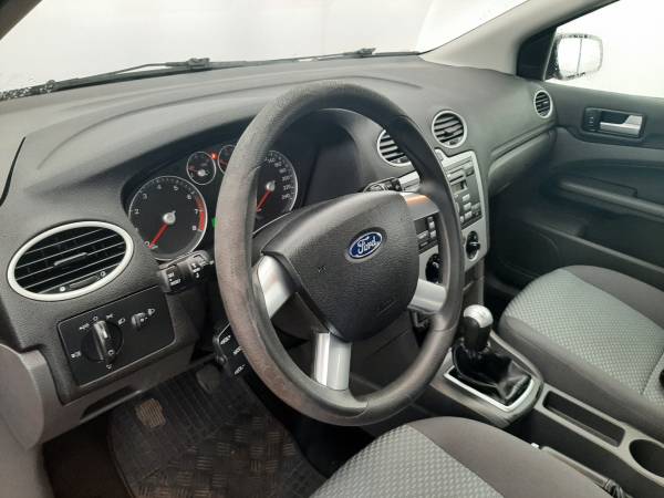 Ford Focus 1.6 TROTINA Auto - autobazar