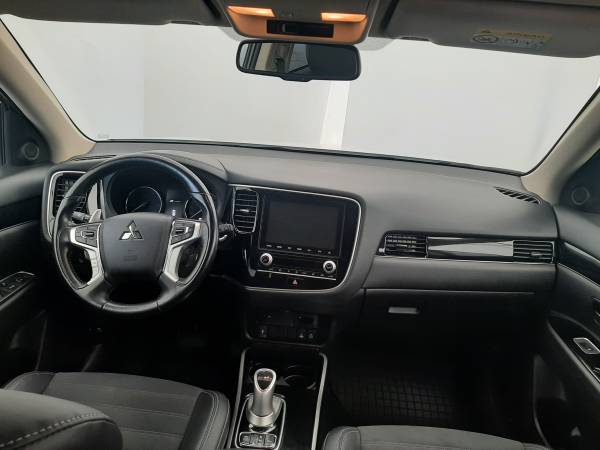 Mitsubishi Outlander 2.4 PHEV TROTINA Auto - autobazar