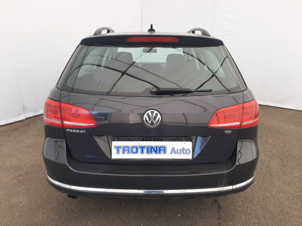 Volkswagen Passat 1.6 TDi TROTINA Auto - autobazar